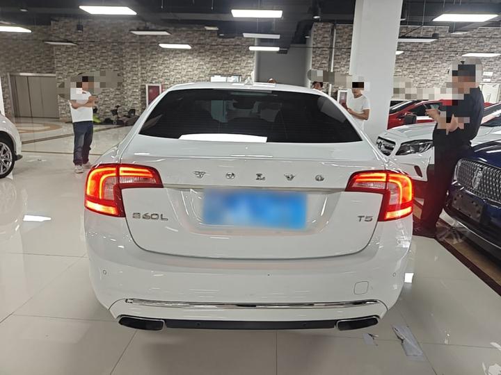 S60 2015 S60L T5 photo 3