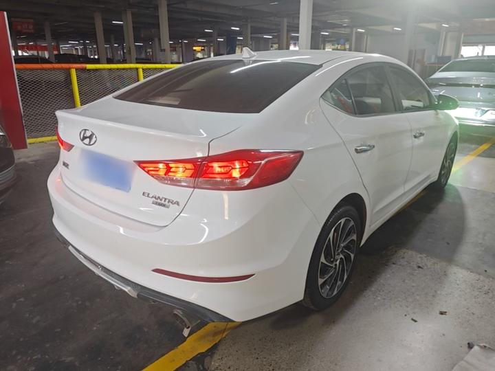 Elantra 2019 1.4T DCT photo 4