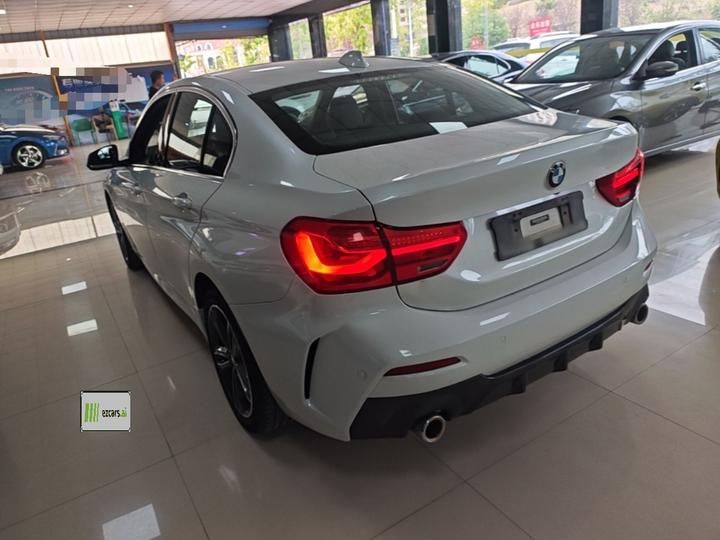 1 Series 2023 120i M Sport photo 4
