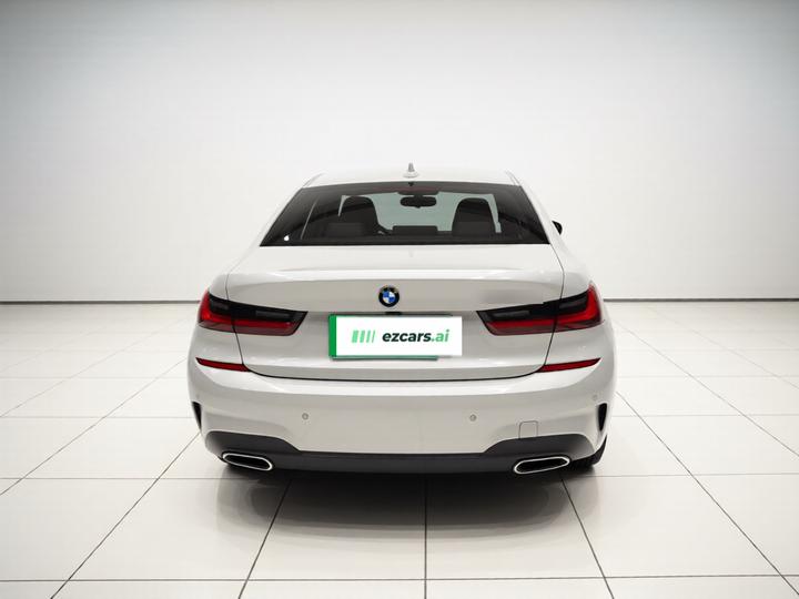 3 Series 2022 325Li M Sport Package photo 5