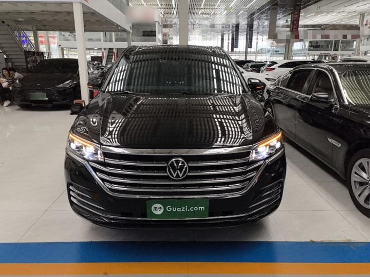 Viloran 2024 380TSI Premium photo 2