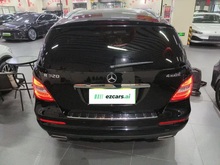 R-Class 2017 R 320 4MATIC Business Edition photo 3