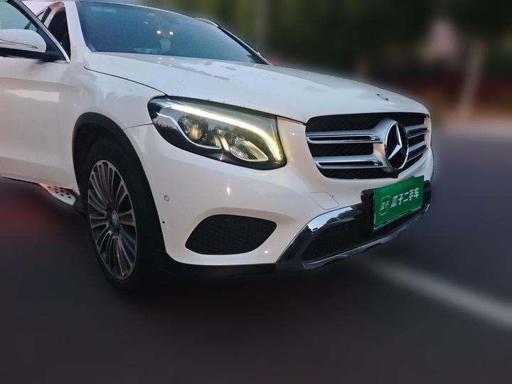 GLC 2016 GLC 200 4MATIC photo 3