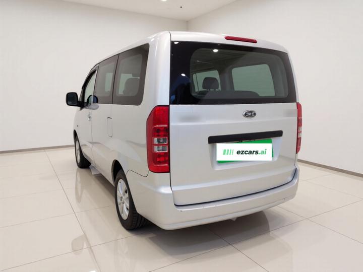 Refine M3 2019 1.8L Luxury photo 4