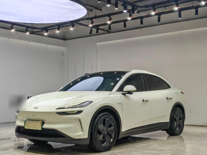 L60 2024 60kWh RWD