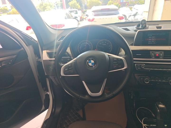 X1 2018 sDrive18Li Exclusive photo 6