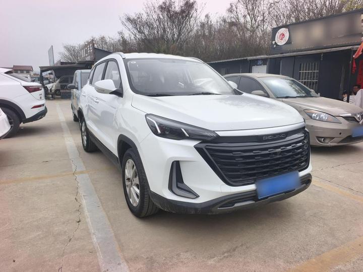 BAIC X3 2021 1.5T MT Honor