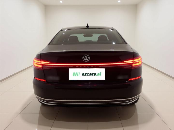 Passat 2022 380TSI Luxury photo 5