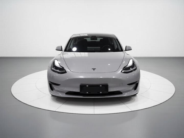 Model 3 2022 RWD photo 2