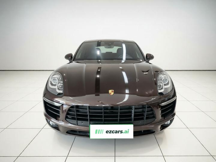 2017 Macan 2.0T photo 2