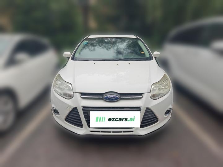 Focus 2012 Hatchback 1.6L AT photo 2