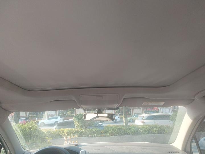 Tiguan L 2017 330TSI AT RWD Luxury photo 8