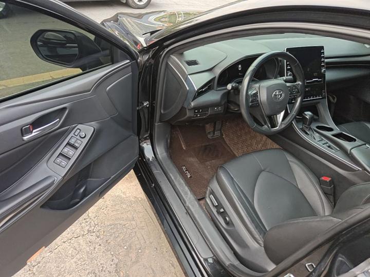 Avalon 2019 Hybrid 2.5L Luxury China VI photo 4