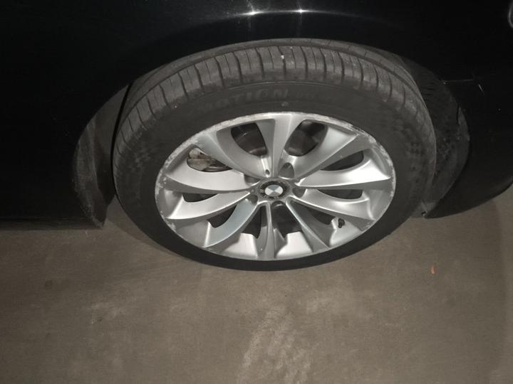 5 Series 2017 525Li Leading photo 8
