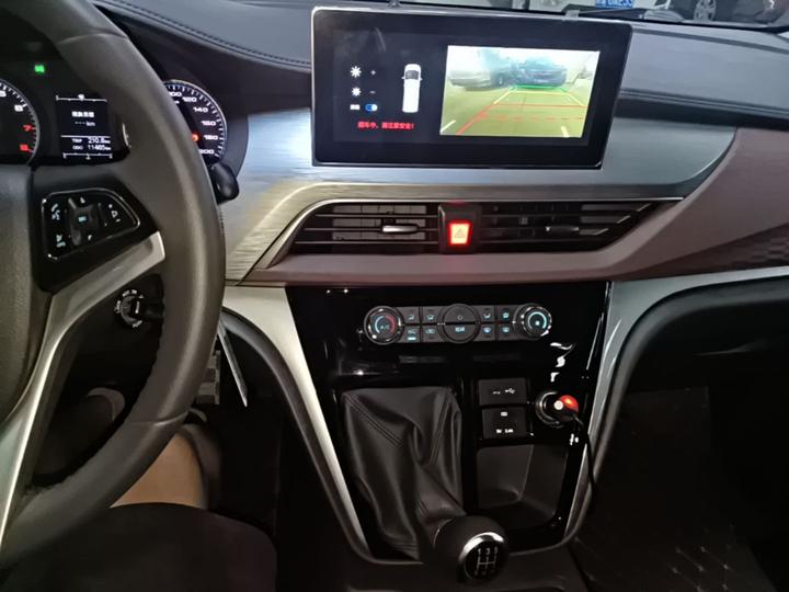 Refine M3 2023 PLUS 1.8L 7/8-Seater Connected photo 8
