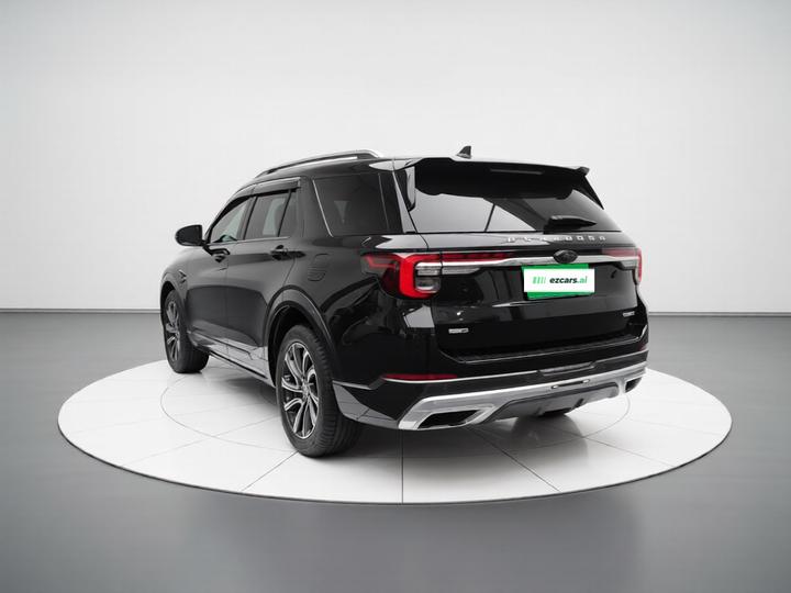 Explorer 2023 EcoBoost 285 AWD plus 7-Seater photo 4