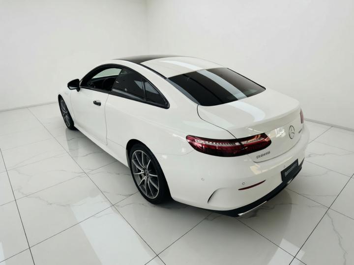 E-Class Imported 2023 E 260 Coupe photo 4