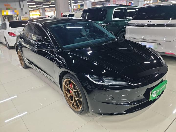 Model 3 2023 RWD photo 3