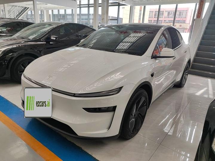 Model Y 2025 RWD