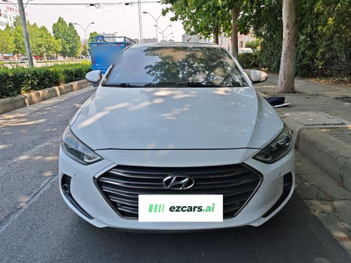 Elantra 2016 1.6L AT Smart Luxury photo 2