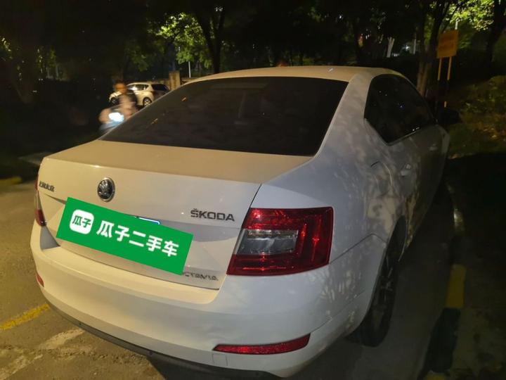 Octavia 2017 1.6L AT photo 6