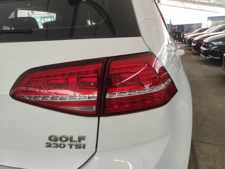Golf 2016 230TSI AT Comfort photo 7