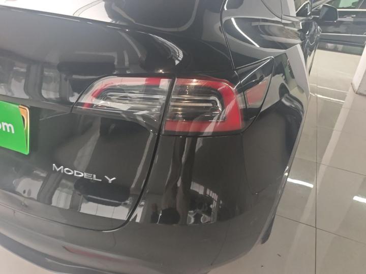 Model Y 2022 Facelift RWD photo 7