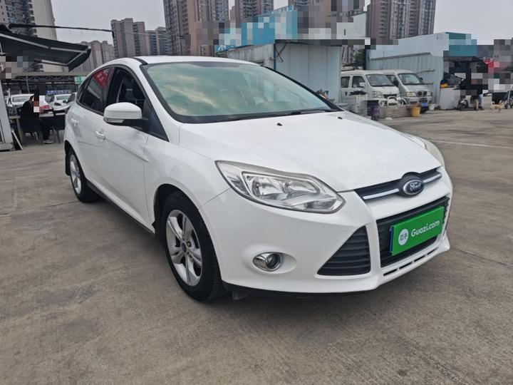 Focus 2012 Hatchback 1.6L AT photo 3