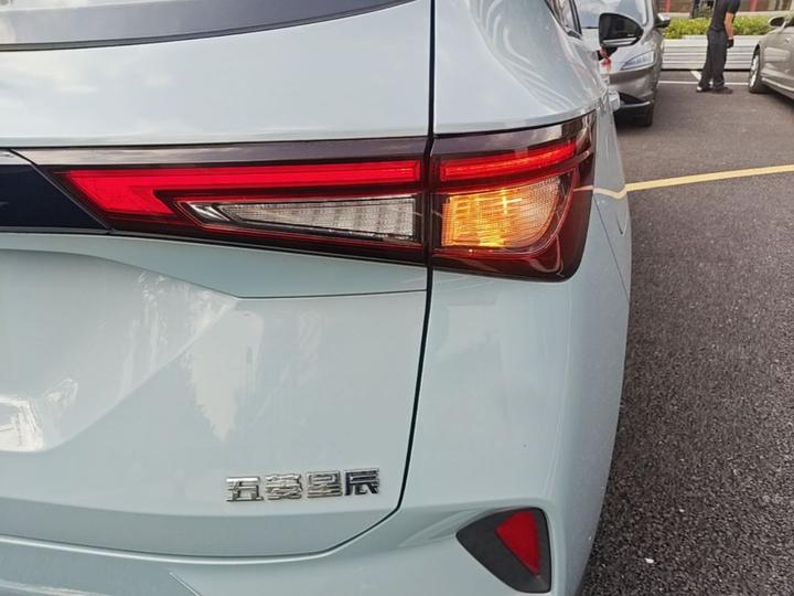 Wuling 2021 1.5T CVT photo 7