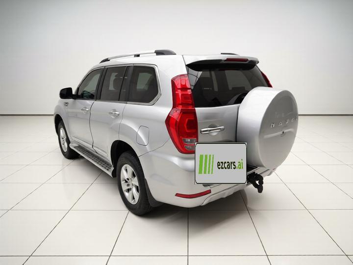 H9 2015 2.0T AWD Luxury 7-Seater photo 4