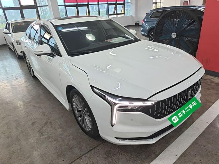 Bestune B70 2023 3rd Gen 1.5T AT photo 3