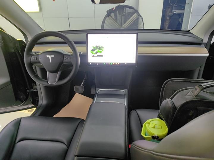 Model Y 2021 Standard Range RWD photo 5