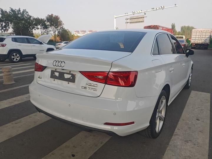 A3 2014 Limousine 35 TFSI AT Comfort photo 6