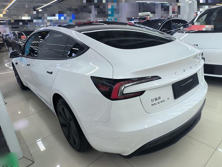 Model 3 2025 RWD photo 4