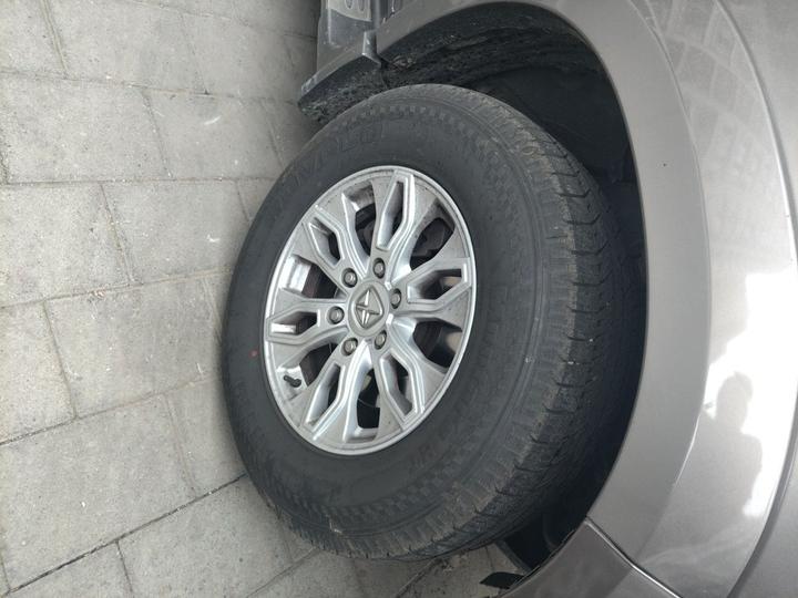 Yusheng S350 2013 2.4T RWD photo 8