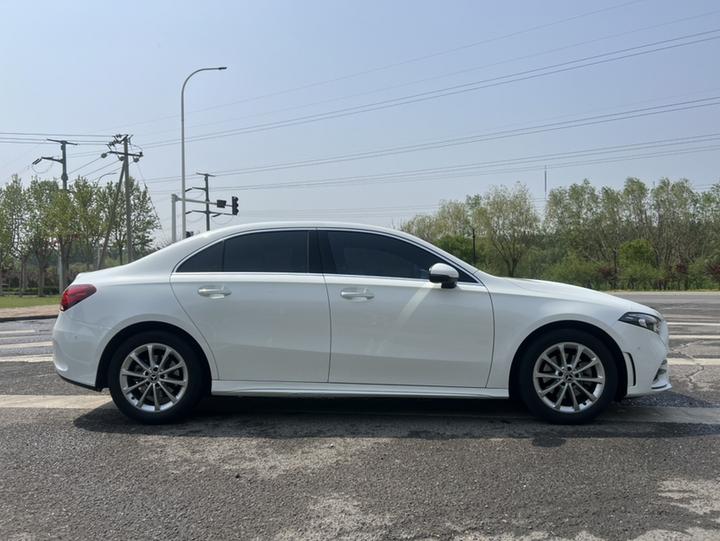 A-Class 2022 A 200 L Sport Dynamic photo 2