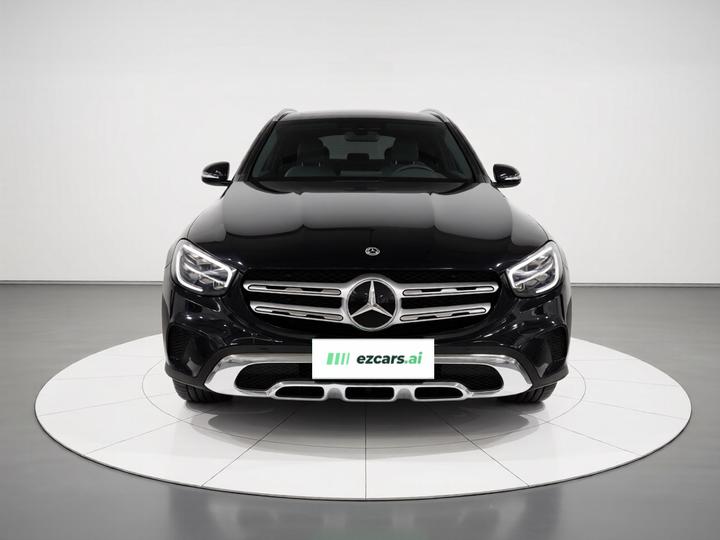 GLC 2020 GLC 260 L 4MATIC Dynamic photo 2