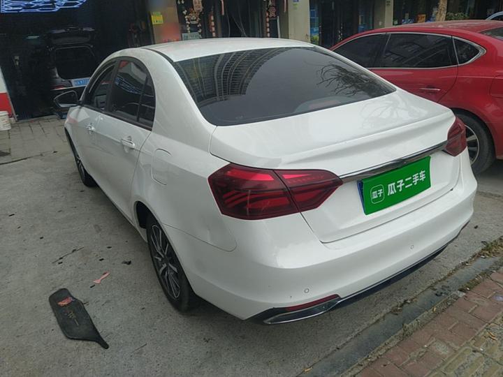 Emgrand 2019 1.5L CVT China VI photo 4