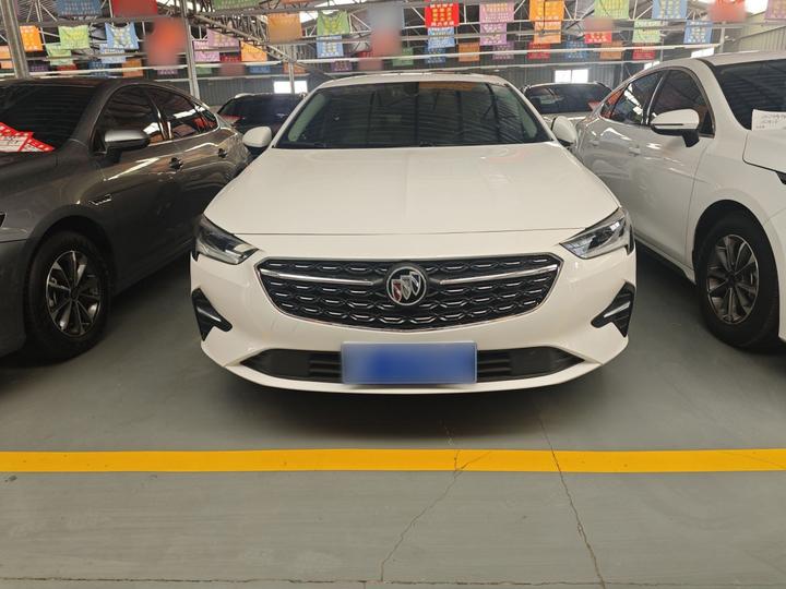 Regal 2020 552T Elite photo 2