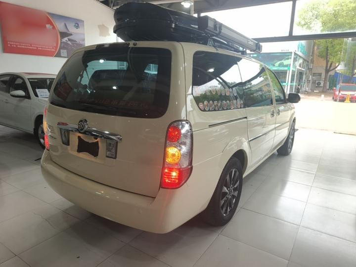 GL8 2014 2.4L Classic photo 4
