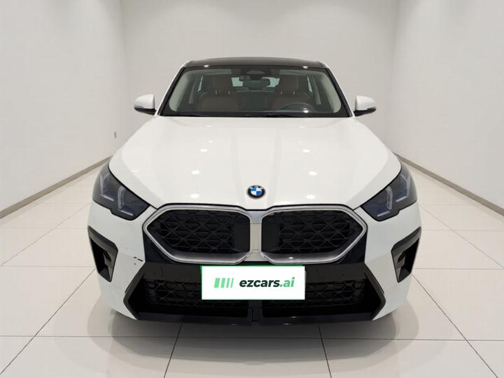 X2 Imported 2024 sDrive25i M Sport Package photo 2
