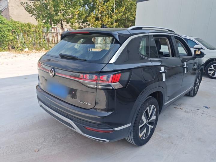Tayron 2023 330TSI RWD Luxury Plus Advanced photo 4