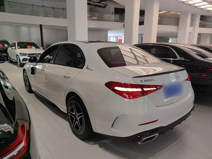 C-Class 2025 Facelift C 260 L Sport photo 4