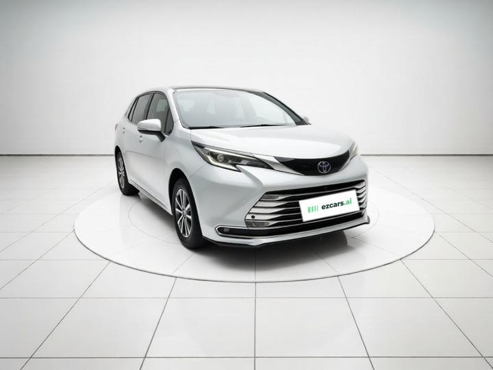 Sienna 2021 2.5L Hybrid Premium photo 3