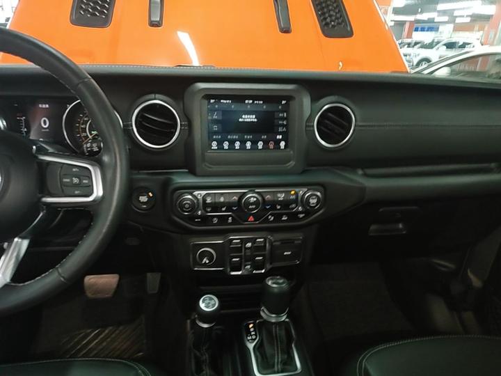 Wrangler 2021 2.0T 4-Door photo 8