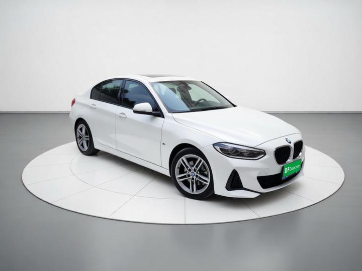 1 Series 2019 118i M Sport Package photo 3