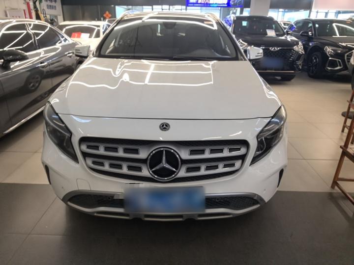 GLA 2018 GLA 200 Dynamic photo 2