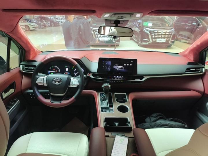 Sienna 2024 2.5L Hybrid Comfort photo 5