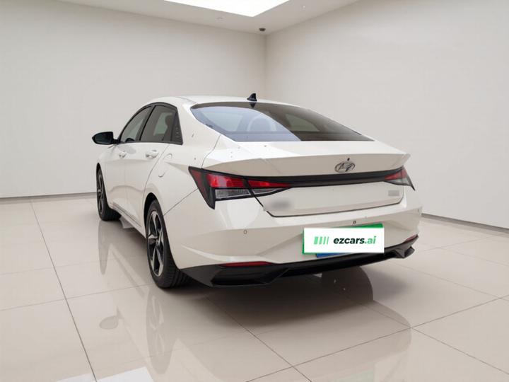 Elantra 2021 1.5L CVT GLX Elite photo 4