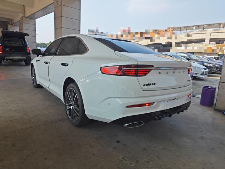 Preface 2021 Facelift 2.0TD Premium photo 4